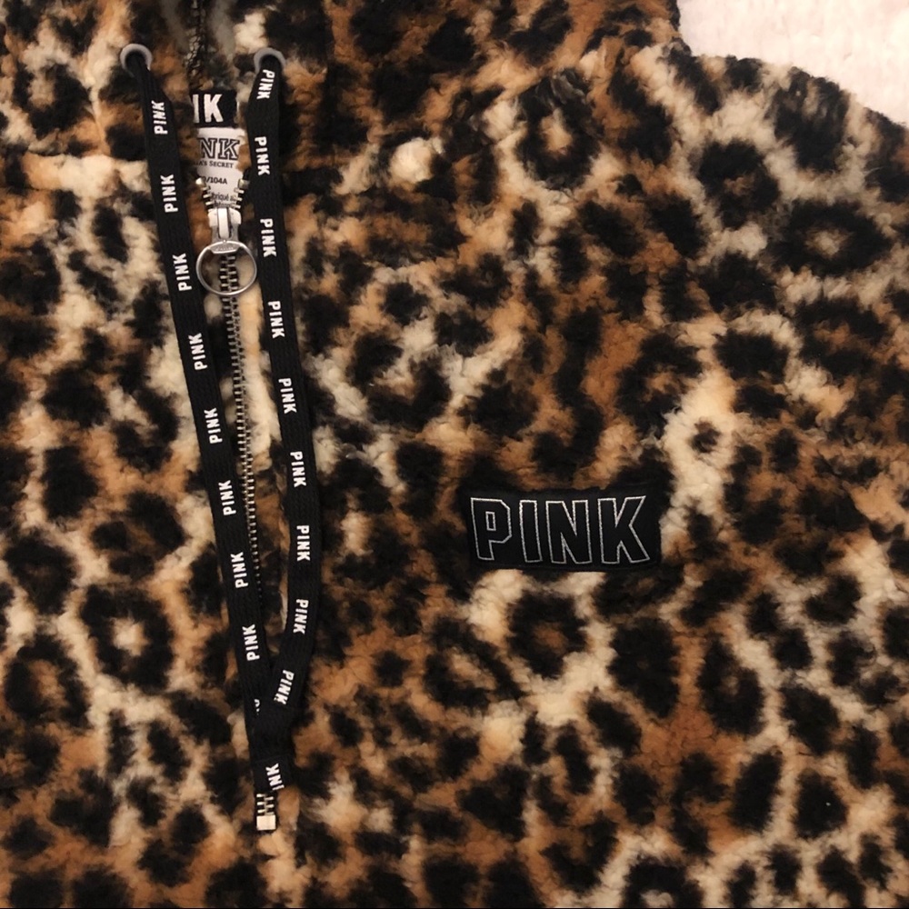 Victoria Secret Pink Sherpa Leopard Hoodie - SZ L - Picture 3 of 4